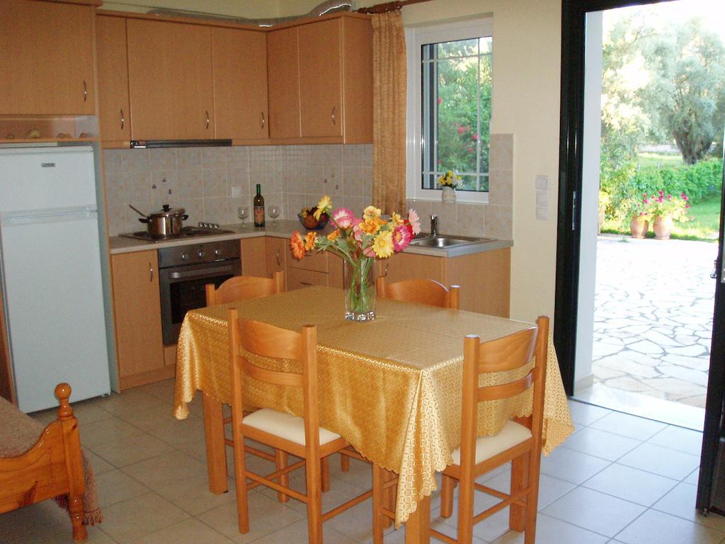 Studios Niki B Lefkada City Quarto foto